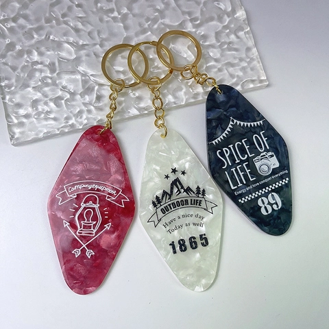 Retro Motel Style Acrylic Keychain Marble Texture Rhombus Key Tag For Outdoor Camping Hotel Room Identification Label Accessory