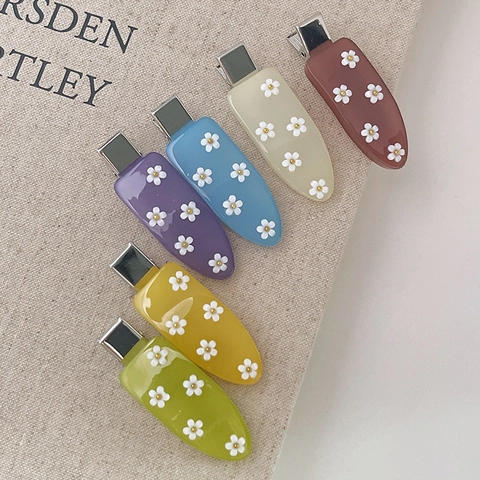 Sweet Acrylic Flower Hair Clips 3D Daisy Duckbill Clip Women Girls Candy Color No Trace Handmade Fashion Hair Accessory