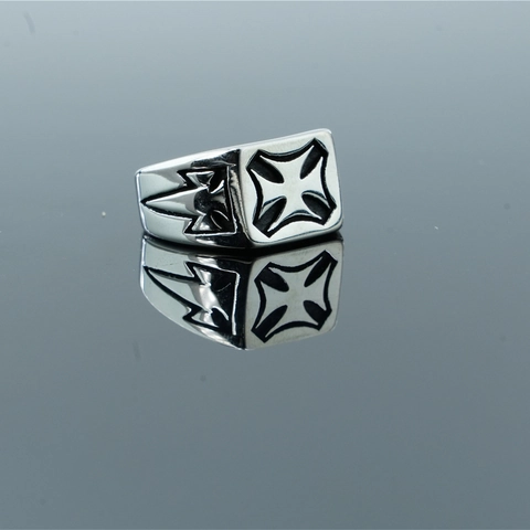 Vintage Punk Stainless Steel Maltese Iron Cross Signet Ring For Men Gothic Biker Jewelry Silver Black Engraved Band Ring
