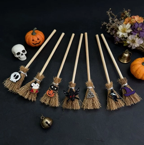 Handmade Mini Witch Broom Pendant Natural Twig Broomstick With Halloween Charms Pumpkin Skeleton Bat Ghost Home Party Decor