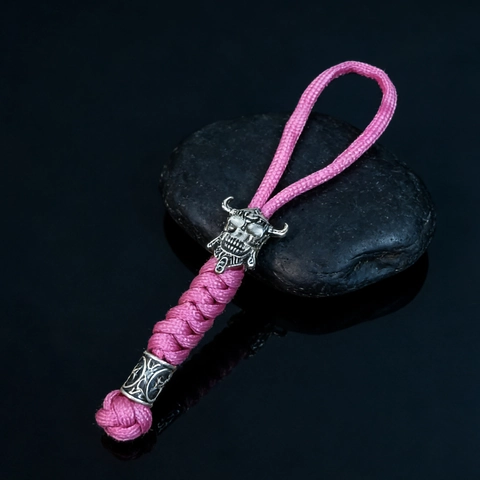 Porte-clés en Paracorde Nylon Tissé à la Main Avec Perle Crâne Spartiate en Alliage Pendentif Rune Viking Accessoire EDC Extérieur