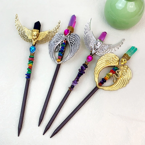 Bastoncino per Capelli in Cristallo Naturale Fatto a Mano Bacchetta Fatata Ali d'Angelo Scettro da Strega Boho Accessori Halloween Legno Lega