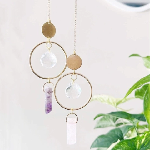 Natural Crystal Suncatcher Wind Chime Gold Metal Geometric Circle Faceted Crystal Ball Natural Stone Hanging Ornament Home Garden Decor