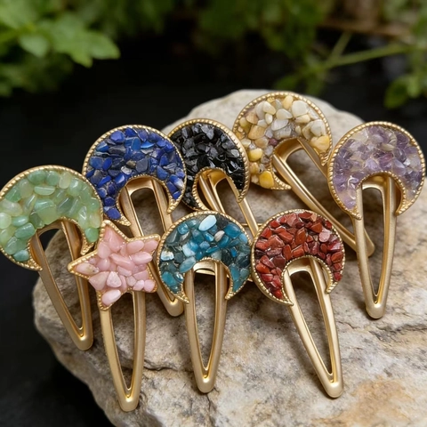 Natural Crystal Gravel Moon Hair Clip Handmade Gold Alloy Moon Shape Hairpin Bohemian Stone Hair Accessories For Women Gift