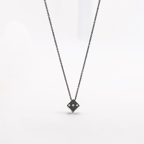 Collier Pendentif Dé en Acier Inoxydable Hip Hop Longue Chaîne Cube Noir Bijoux pour Hommes Femmes Punk Streetwear
