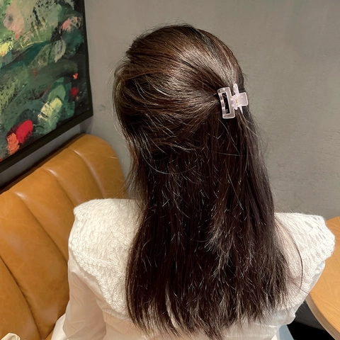 Pinza para el Pelo de Acrílico Mate Cuadrada Pequeña de Estilo Coreano Accesorio para el Cabello Mate Geométrico Hueco para Mujer Niñas