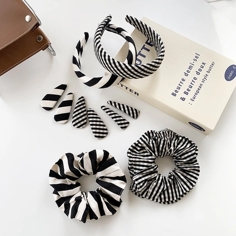 Ensemble d'Accessoires pour Cheveux Style Coréen Serre-tête Barrettes et Chouchou en Tissu à Rayures et Carreaux Noir et Blanc Simple pour Femme