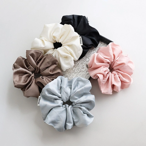 Oversized Satin Hair Scrunchie For Women Fashion Elastic Cloud Shape Hair Rope Minimalist Solid Color Hair Tie Elegant Hair Accessories