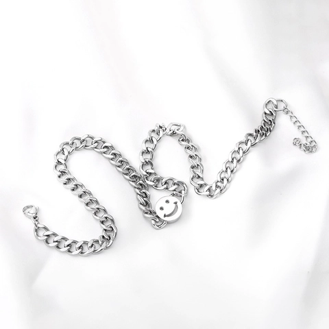 Unisex Minimalist Stainless Steel Curb Chain Necklace With Hollow Round Smiley Face Pendant Streetwear Fashion Jewelry For Daily