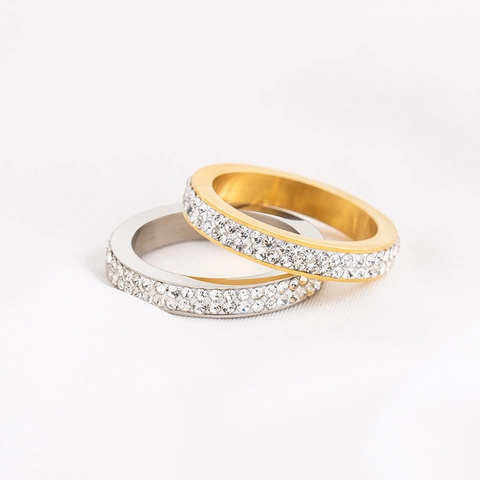 Mode Double Rangée Strass Bague Éternité Acier Titane Or Argent Plaqué Unisexe Bijoux Incrusté Bague de Fiançailles Anneau