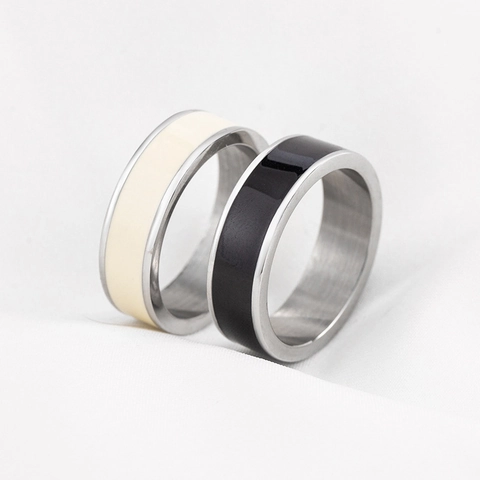 Bague Large en Émail Acier Inoxydable 316L Minimaliste Vintage pour Couples Hommes Femmes Mode Noir Blanc Bijoux de Doigt Géométriques