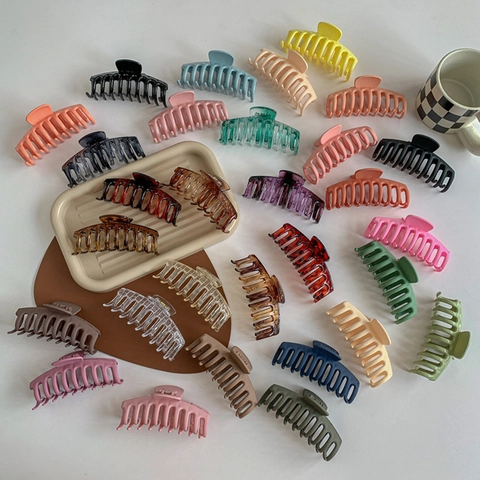 Elegant Large Matte Hair Claw Clip Plastic Shark Hairpin Strong Hold Styling Accessory For Women Girls Hair Clips