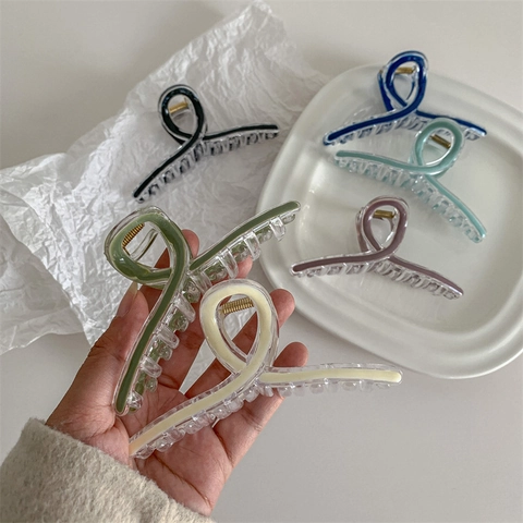 Minimalist Acrylic Twist Hair Claw Clip Transparent Solid Color Shark Clip For Women Elegant Hair Styling Accessories