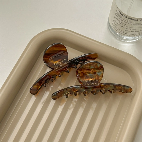 Acetate Hair Claw French Style Tortoiseshell Shark Clip Vintage Minimalist Hair Accessories For Women Decorative Hair Clip
