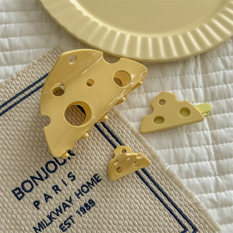 Creative Cheese Shaped Hair Claw Clip Novelty Acrylic Large Shark Clip Duckbill Clip For Women Cute Hair Accessories