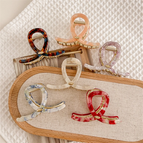 Molla per Capelli a Incrocio in Acetato Minimalista Motivo Marmo Tartarugato Clip a Squalo Media Donna Accessori Eleganti