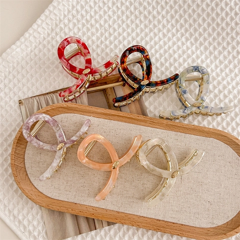 Molla per Capelli a Incrocio in Acetato Minimalista Motivo Marmo Tartarugato Clip a Squalo Media Donna Accessori Eleganti