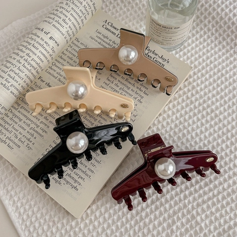 French Elegant Acetate Hair Claw Clip With Large Artificial Pearl Elegant Paris Silhouette Shark Clip For Women Hair Accessory