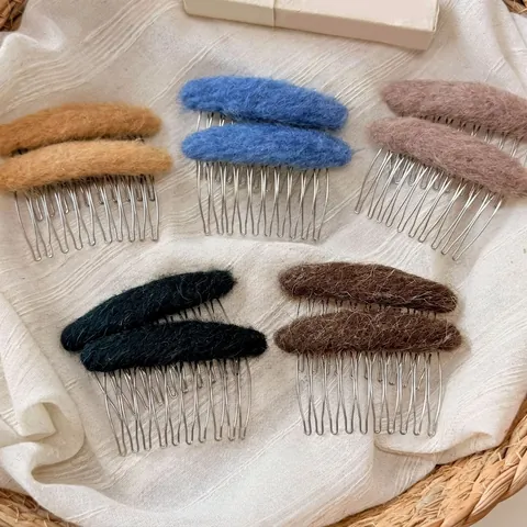 Plush Hair Comb Metal Teeth Insert Comb For Women Autumn Winter Bangs Fixing Hair Accessory Retro Korean Style Hair Clip