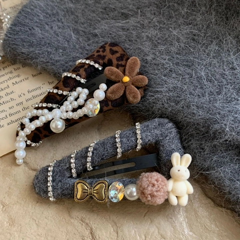 Pinza para el Cabello de Triángulo con Estampado de Leopardo Dulce para Mujer Diamantes de Imitación Perla Artificial Conejo