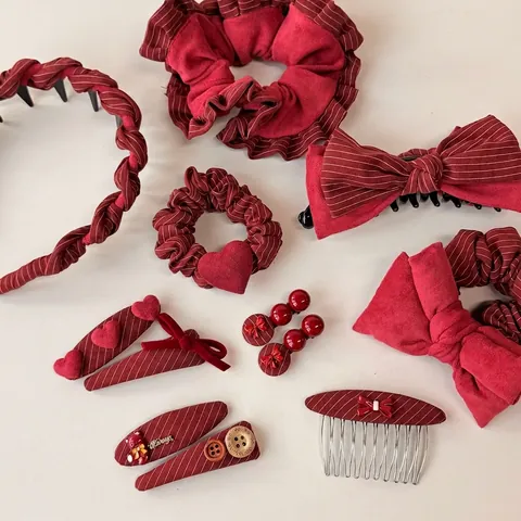 Fermagli per Capelli Vintage Rosso con Fiocco in Tessuto a Righe Velluto Scrunchies Cuore Orso Decorativo Capodanno