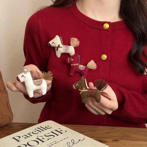 Handmade Fabric Pony Brooch Cute Stuffed Animal Pin For Women Sweet Embroidery Horse Brooch Clothing Jewelry Accessories
