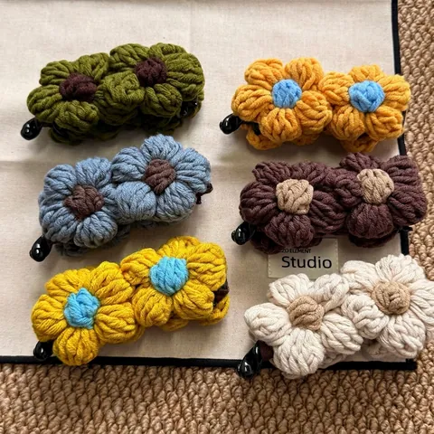 Fermaglio a Banana con Fiori in Maglia di Lana Fatto a Mano Donna Autunno Inverno Stile Mori Fermaglio per Capelli Verticale