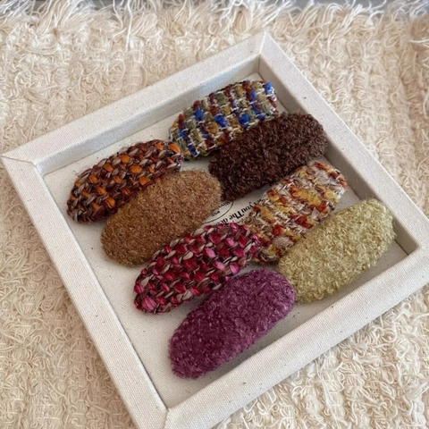 Tweed Fuzzy Hair Clips Vintage Plaid Duckbill Clips Mixed Color Side Hairpins For Women Girls Autumn Winter Accessories