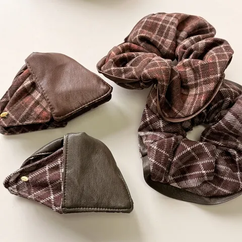 Vintage British Plaid PU Leather Patchwork Hair Accessories Set Elegant Autumn Winter Hair Claw Clip Headband Scrunchie Women