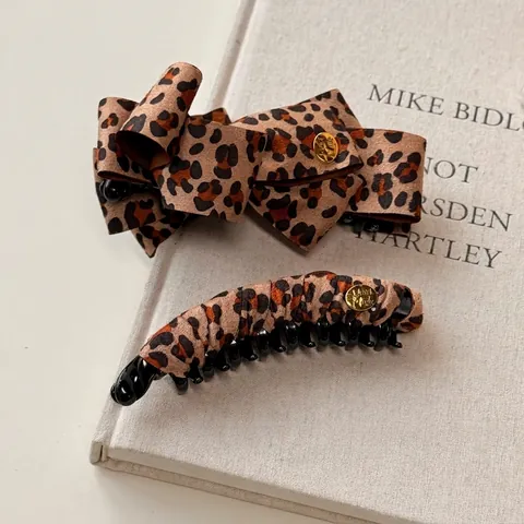 Leopardenmuster Schleife Bananen-Clip Haarschmuck Für Damen Retro Handgefertigter Stoff Vertikale Haarkralle Ponytail Halter Mode