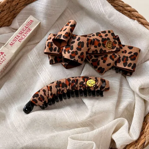 Leopardenmuster Schleife Bananen-Clip Haarschmuck Für Damen Retro Handgefertigter Stoff Vertikale Haarkralle Ponytail Halter Mode