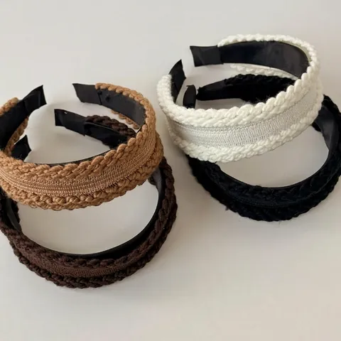 Women's Chunky Cable Knit Headband Korean Style Handmade Thick Yarn Winter Hair Band Retro Solid Color Padded Headwrap