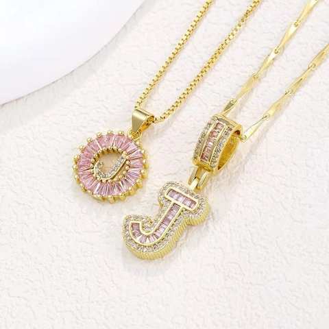 Collana con Ciondolo a 26 Lettere in Rame Zirconia Rosa per Donna Lusso Strass Cuore Collana con Catena Iniziale Gioielli Regalo