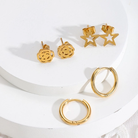 Lot de 3 Paires de Boucles d'Oreilles en Acier Inoxydable Plaqué Or pour Femmes Boucles d'Oreilles Puces et Créoles Étoile Fleur Papillon Cœur Strass