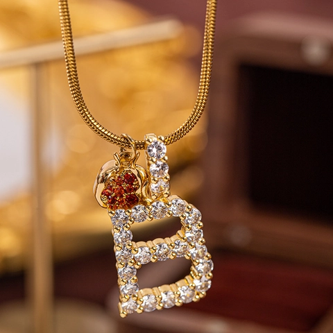 Luxury Copper Zirconia Initial Alphabet Pendant Necklace With Red Apple Charm Elegant Snake Chain Fashion Jewelry For Women