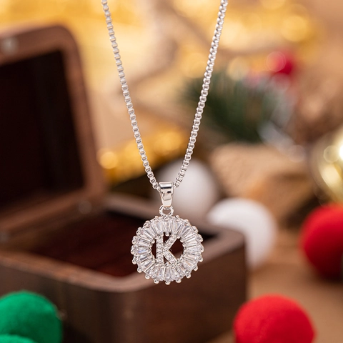 Luxurious Copper Zirconia Initial Letter Pendant Necklace For Women Round Baguette Cut Initial Name Jewelry Box Chain