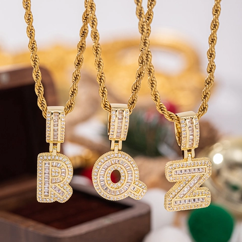 Collana con Pendente a Lettera placcata in Oro per Donna Uomo Hip Hop Rame Zirconia 26 Lettere Iniziali Gioielli Catena Corda