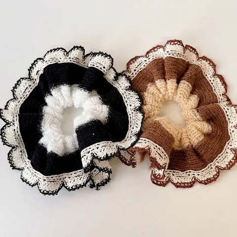 Chouchou en Tricot Fait Main avec Dentelle Couleur Contrastée Attache Cheveux Queue de Cheval Femme Rétro Accessoires Cheveux