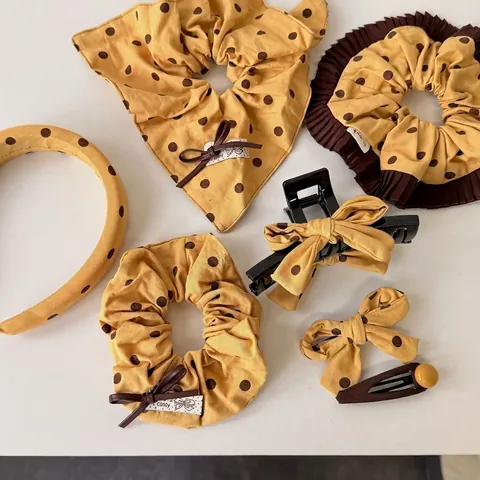 Vintage Mustard Yellow Polka Dot Hair Accessories Set For Women Handmade Fabric Scrunchie Bow Hair Claw Clip Headband