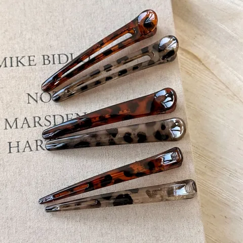 Vintage Leopard Print Resin Duckbill Hair Clips For Women Minimalist Animal Pattern Side Slide Hairpin Handmade Retro Hair Accessories