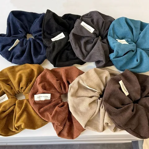 Elegant Ribbed Knit Scrunchies For Women Minimalist Handmade Tag Elastic Hair Ties Solid Color Hair Accessories Daily Style