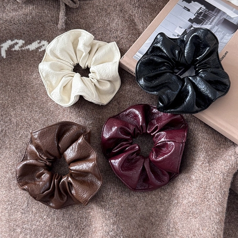 Elegant PU Leather Hair Scrunchies For Women Retro Large Intestine Hair Ring Solid Color Handmade Faux Leather Hair Accessories