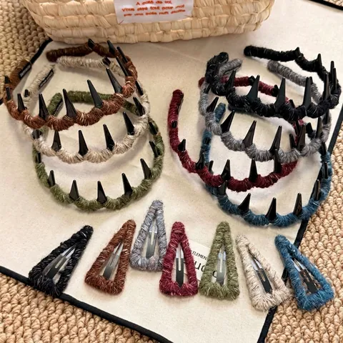 Vintage Knitted Woolen Wavy Headband And Triangle Hair Clip With Nonslip Teeth For Women Autumn Winter Hair Accessories