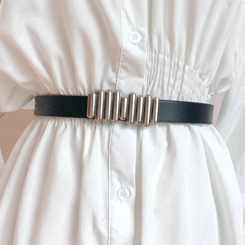 Cinturón de Cuero Sintético Vintage para Mujer Con Hebilla de Metal Estriado Dorado Estilo Coreano Delgado para Trajes Abrigos