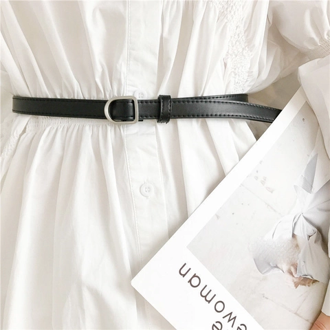 Minimalistischer Damen Schmaler Kunstleder-Gürtel Ohne Löcher Verstellbar D-Schnalle Vielseitiger Taillengürtel Für Kleider Jeans