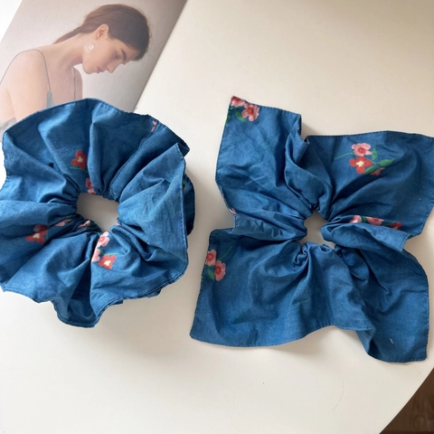 Vintage Blue Floral Fabric Scrunchie For Women Cotton Blend Small Flower Elastic Hair Tie Ponytail Holder Hair Accessory