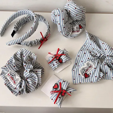 Accessori per Capelli Stile Coreano Gingham Blu Bianco Cuore Ciliegia Donna Dolce Stoffa Scrunchie Fascia Fiocco Molletta Set