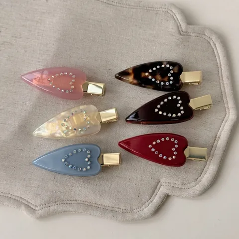 Korean Sweet Heart Shaped Acrylic Hair Clip With Rhinestone Sparkle Duckbill Clip Fashion Hair Accessories For Women Daily