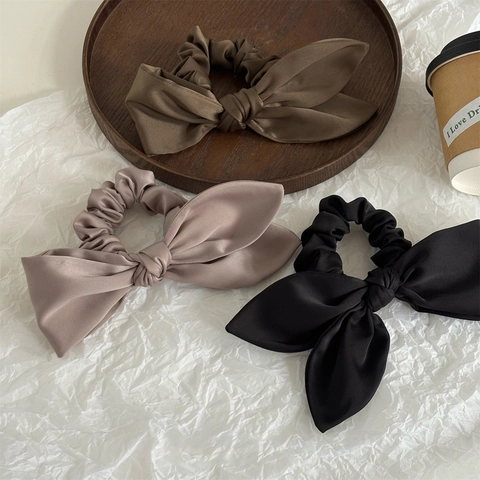 Chouchous en Satin de Style Français avec Nœud Asymétrique Élastiques à Cheveux en Polyester Élégants pour Femmes