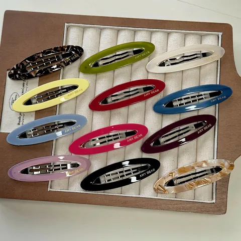 Barrette à Cheveux Ovale en Acétate Rétro Coréen pour Femmes Douce Colorée Creuse BB Clip Amy Bear Impression de Lettres Accessoire